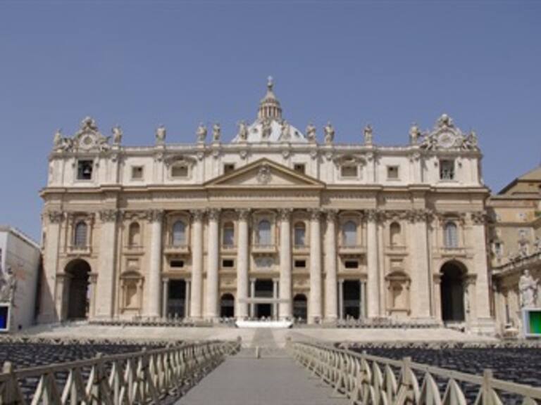 Cancela Vaticano pagos con tarjetas bancarias