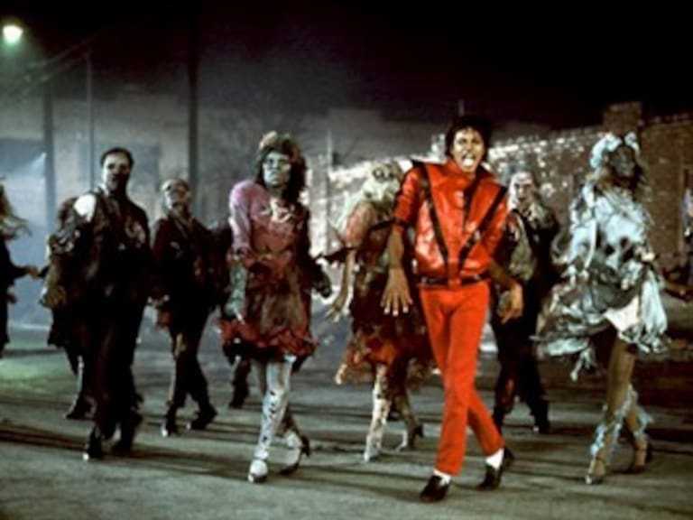 Cerca de 700 zombis bailan &#039;Thriller&#039; en Barcelona
