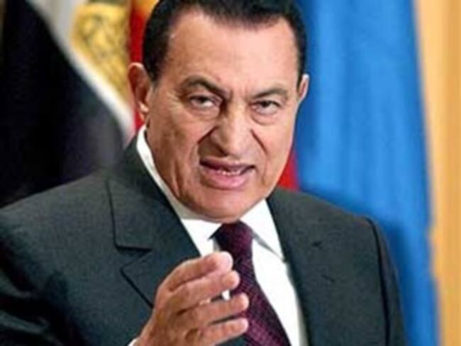 Celebran egipcios detención de Mubarak entre rumores sobre su salud