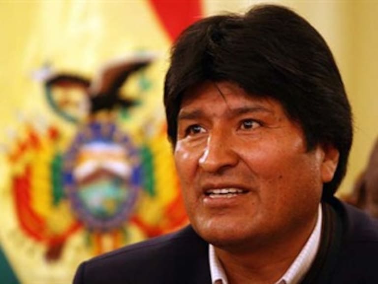 Niegan Francia y Portugal paso aéreo a Evo Morales