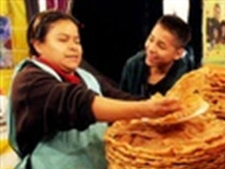 ¿Sabes cuántas calorías contienen los antojitos mexicanos? Itzel Carranza, nutrióloga