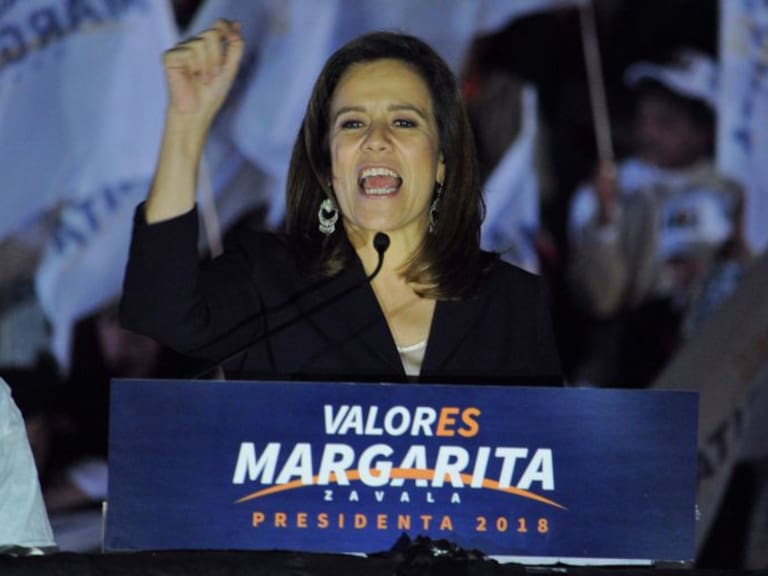 AMLO y El Bronco se disputan los votos de Margarita Zavala