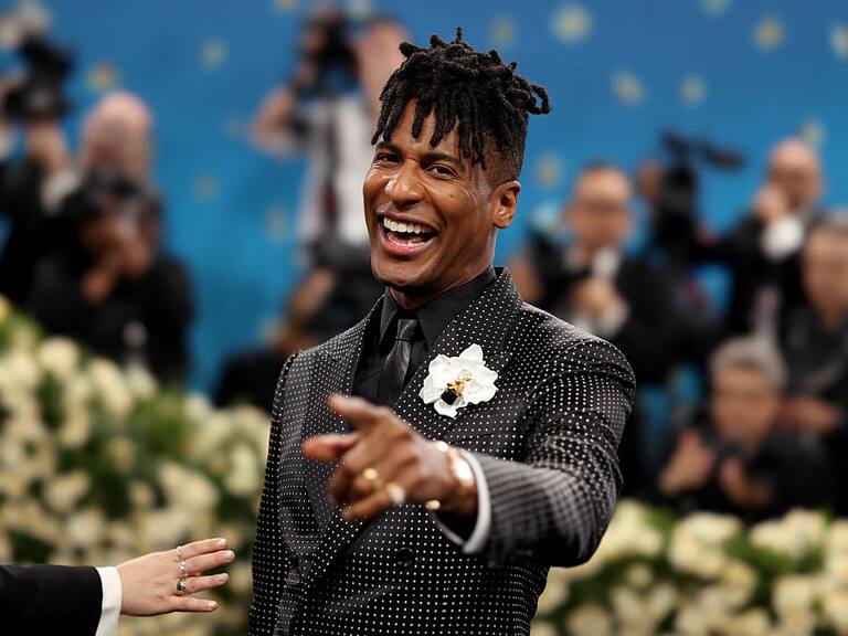Jon Batiste en el Met Gala 2025.