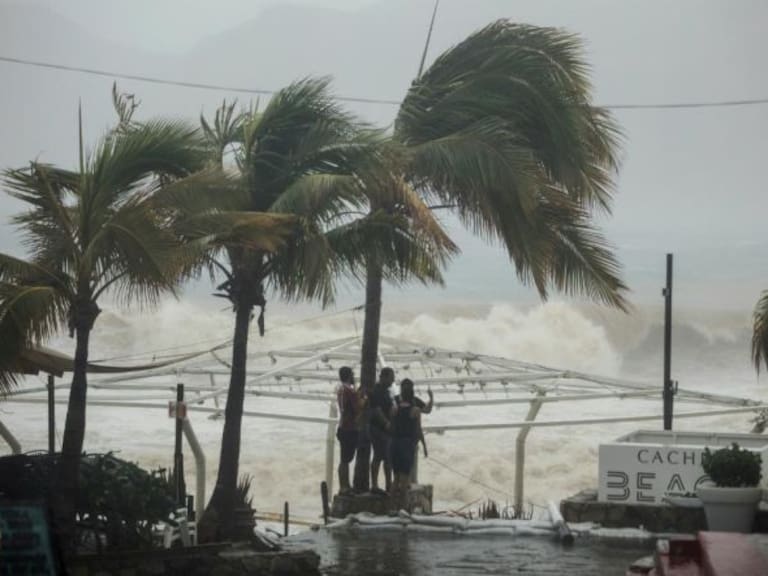 Lluvias intensas en Yucatán y Quintana Roo por tormenta tropical ‘Nate’