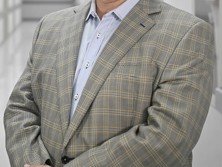 Vinculan a proceso a exdirector del ISSSTE por contratos con empresa fantasma