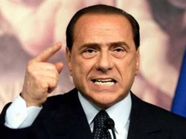 Rechaza Berlusconi ser interrogado por fiscales