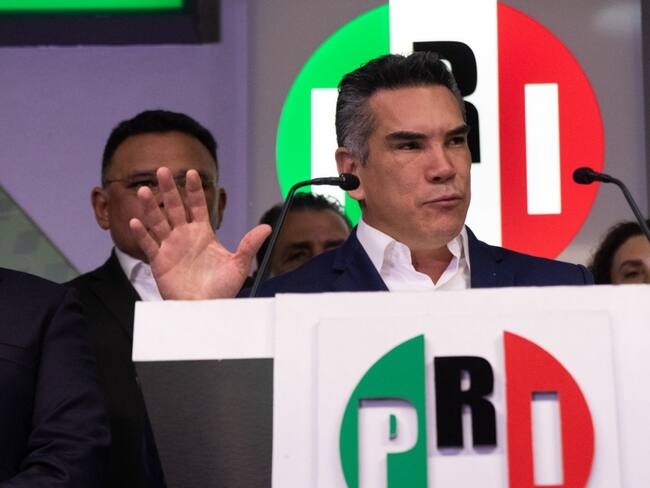 Alito pide a PAN y PRI mantener unidad de coalición Va por México