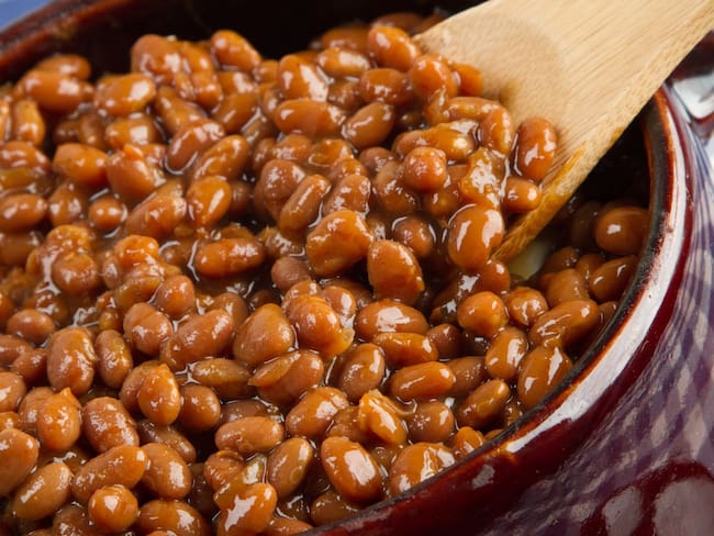 ¿Por qué los frijoles de olla saben mejor al día siguiente? Chefs revelan la razón verdadera