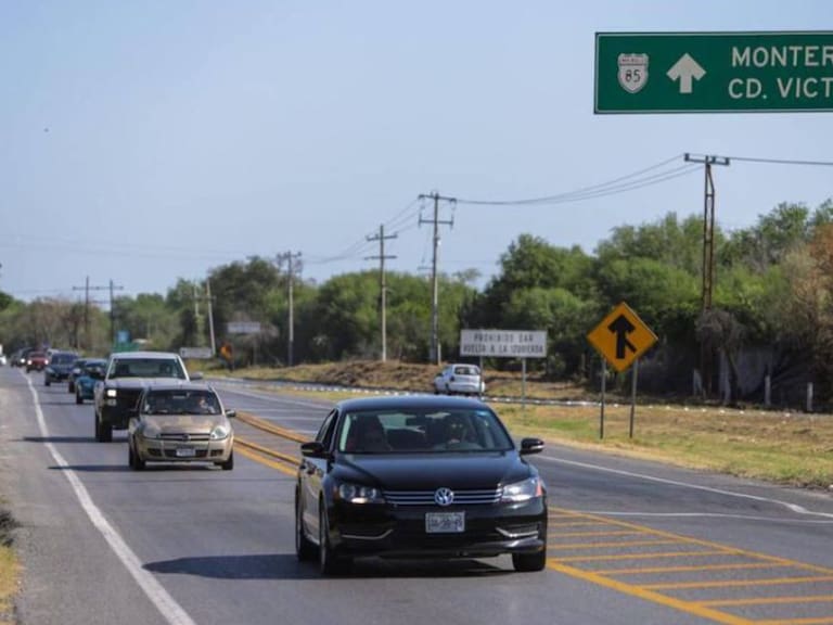 Turistas nacionales y extranjeros vacacionan en Tamaulipas
