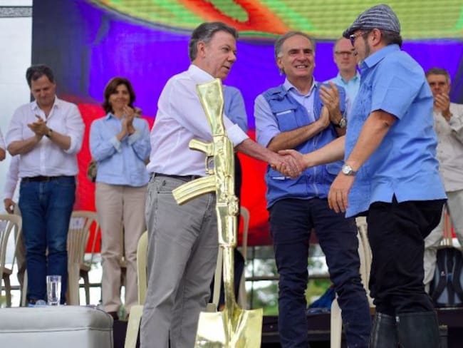 “El proceso de paz empieza a hacerse realidad en Colombia”: Felipe Restrepo