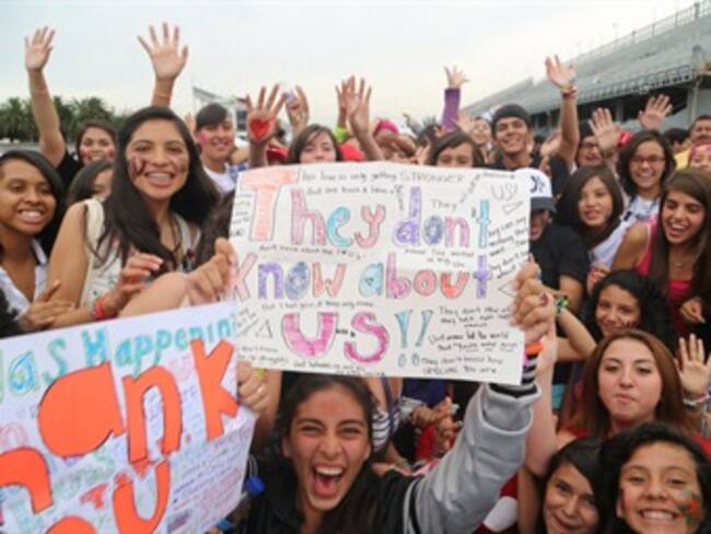 Muestran fans su pasión por One Direction