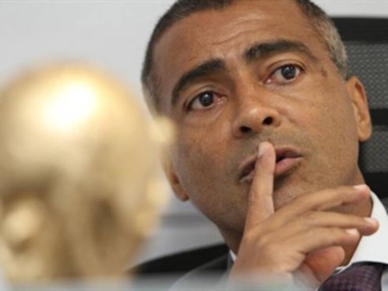 Arremete Romario contra FIFA