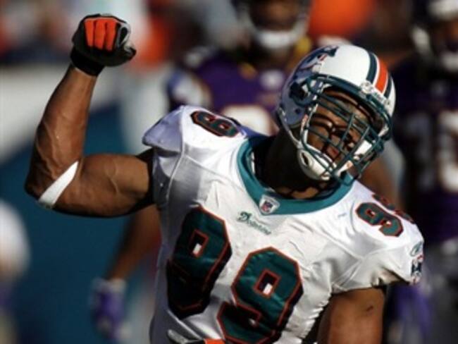 Jason Taylor, de los Dolphins, anuncia su retiro