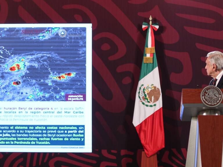 Durante la conferencia matutina la titular del PC informó el estado que prevalece en las costas de México ante la llegada del huracán &quot;Beryl&quot;
