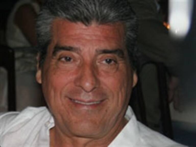 Reaparece Lino Korrodi y se lanza contra Vicente Fox