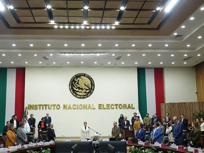 INE honra legado democrático de Cuauhtémoc Cárdenas; Consejo General guarda minuto de silencio