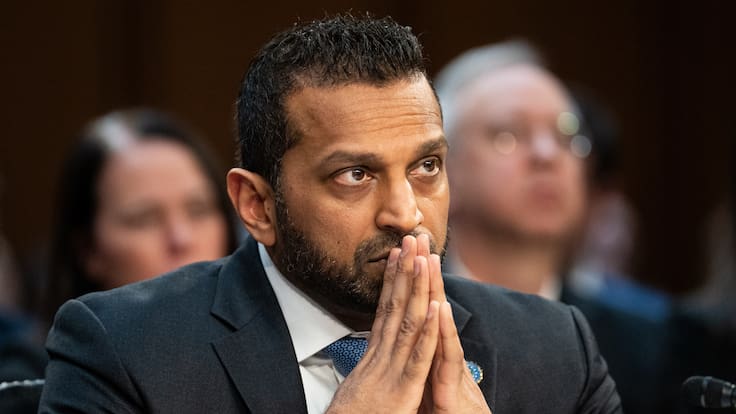 Hackean correo personal del director del FBI, Kash Patel: filtran fotos y más de 300 correos privados