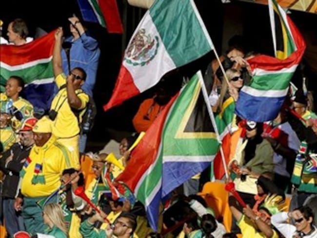 Empatan Sudáfrica 1 - 1 México