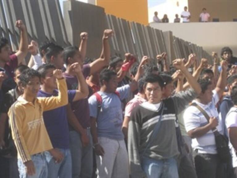 Llaman a marcha nacional por Estudiantes de Ayotzinapa