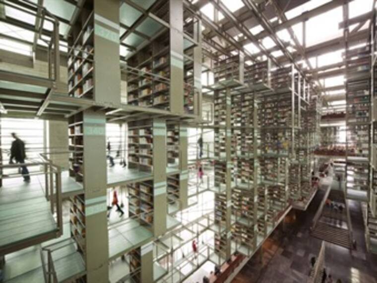 Celebración del Día del Niño 'Sello Plan W' con Daniel Goldin,director biblioteca 28/04/13