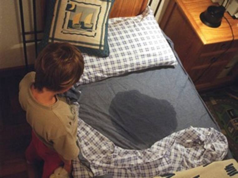 Los niños que se hacen pipi en la cama.Jose Luis Martinez, Urologo pediatra