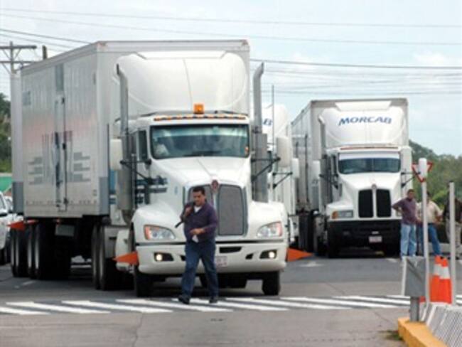 Policía del D.F detiene a dos bandas de asalta transportistas