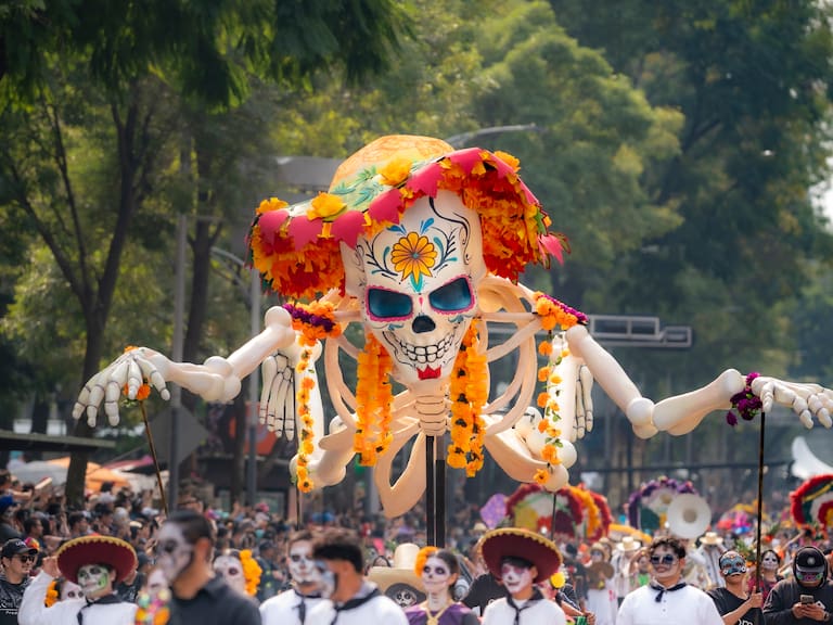 Mx - Mega Procesión de Catrinas.