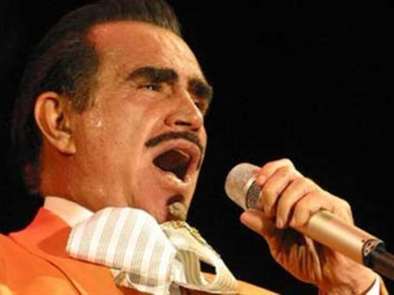 Tras cinco horas de cantar, 'Chente' deja su corazón en Maracaibo