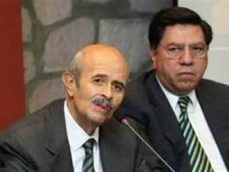 Reaparece Fausto Vallejo