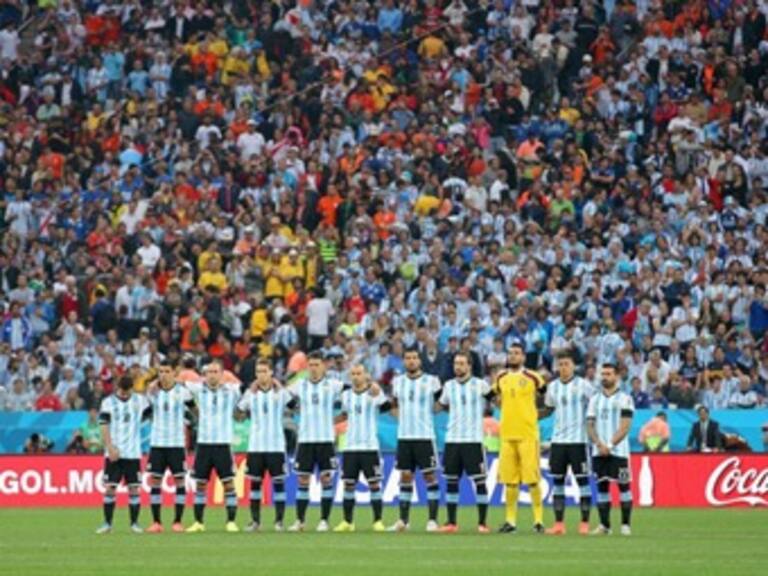 Homenajean Argentina y Holanda a Di Stéfano