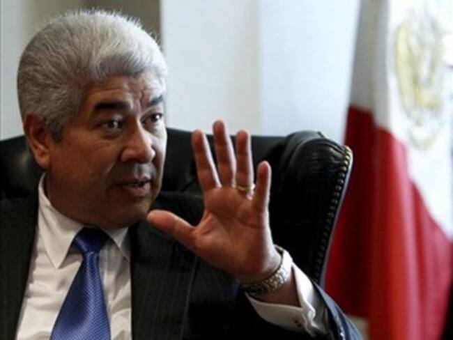 Espera México pronta solución a diferendo con España por expulsiones