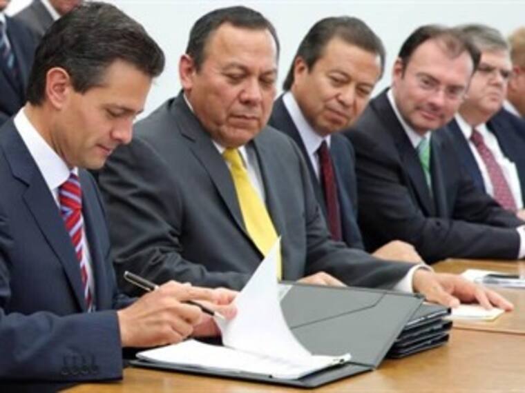 Reforma financiera. Pedro Tello y José Luis de la Cruz, analistas financieros