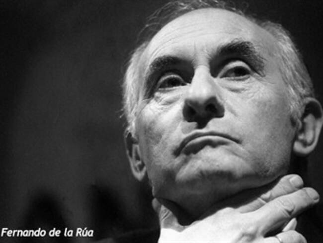 Absuelven a De la Rúa en juicio por sobornos en Argentina