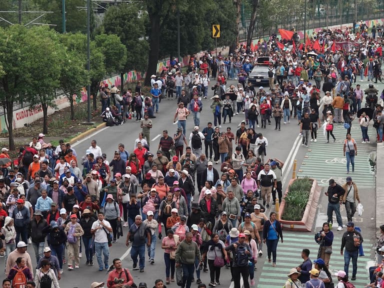 Diversos contingentes, incluidos maestros, transportistas y colectivos sociales, prevén concentraciones y movilizaciones en el sur de la Ciudad de México durante el arranque del Mundial de Futbol. FOTO: CAMILA AYALA BENABIB / CUARTOSCURO.COM