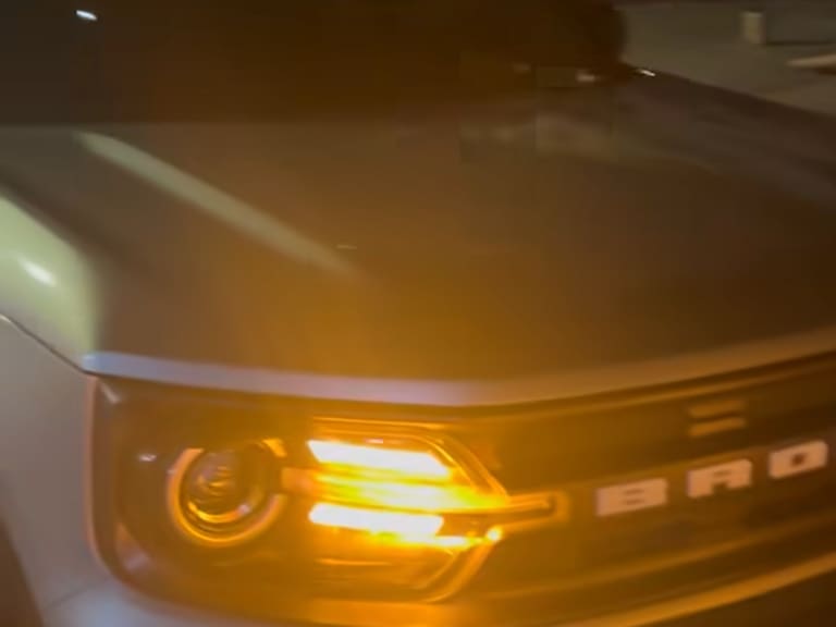 Ford Jalisco Motors aseguró que intentaron contactar a la propietaria del vehículo o a la persona que lo ingresó al área de servicio, pero no han tenido éxito.