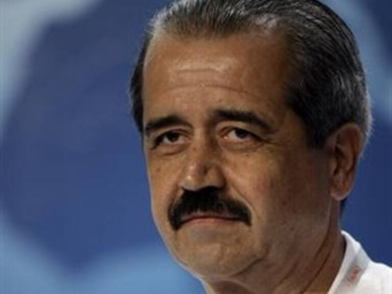 Se convertirá México en productor de vacuna: Córdova Villalobos