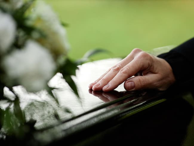 Martha Debayle: El duelo y su importancia de no ocultarlo