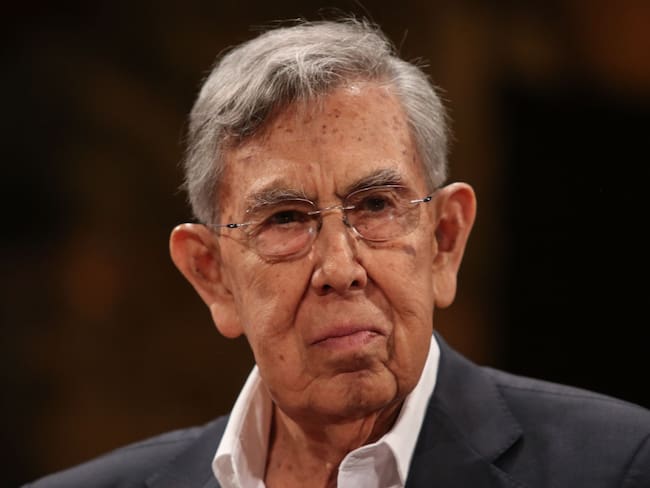 SCJN rinde homenaje a Cuauhtémoc Cárdenas con minuto de silencio