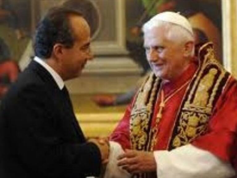 Felipe Calderón pidió a Benedicto XVI abogar siempre por México