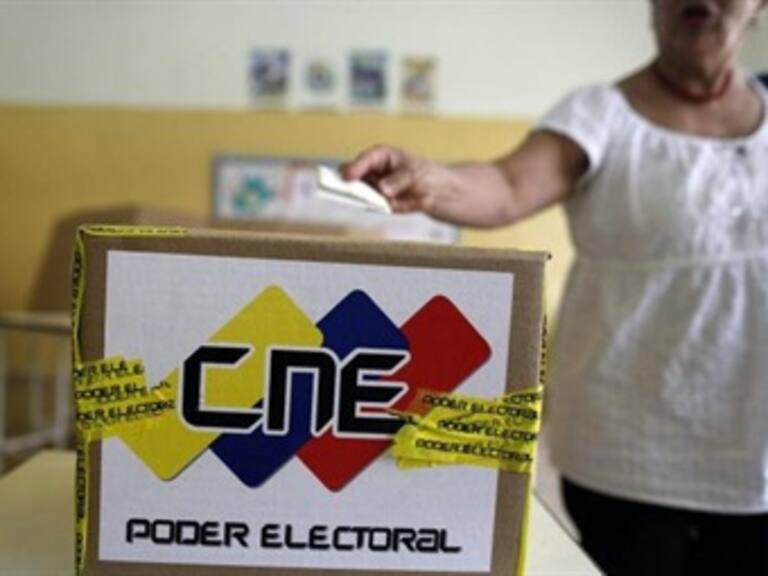 Chavismo y oposición interpelan triunfo en las municipales en Venezuela