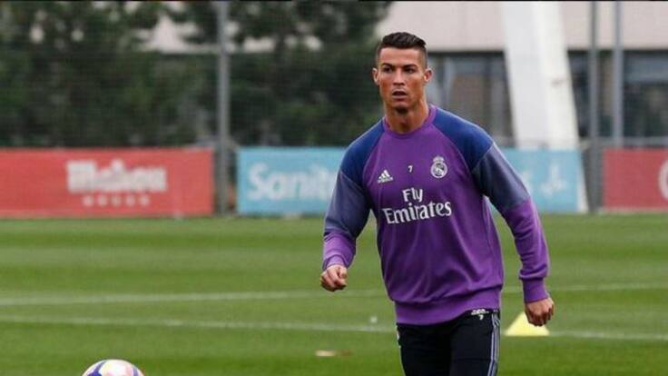 Cristiano Ronaldo luce su nuevo carro en entrenamiento del Real Madrid