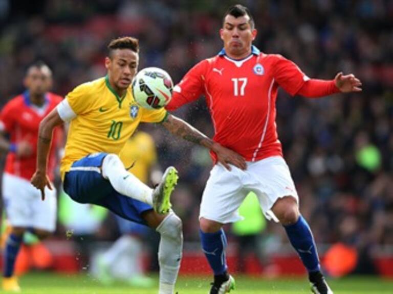 Gary Medel ataca a Neymar en Twitter