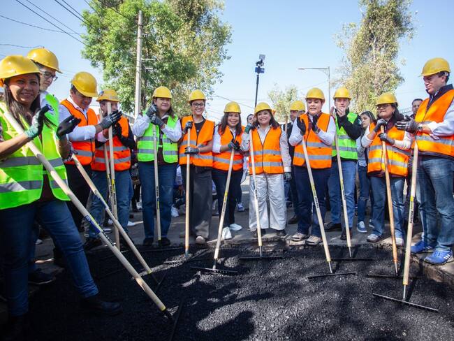 En cinco meses ya no habrá baches en la capital del país, promete Brugada