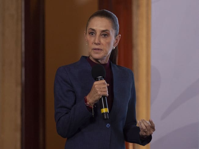 Pone en duda Sheinbaum intención de paro de transportistas… “Se reunieron con líder del PRI”
