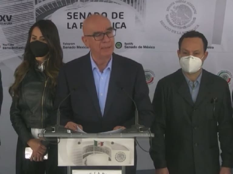 Dante Delgado renuncia a comisión de Veracruz