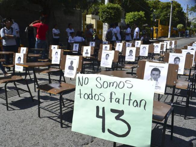 "Se está pidiendo que Tomás Zerón de Lucio sea retirado de su cargo por intervenir en la investigación": Vidulfo Rosales