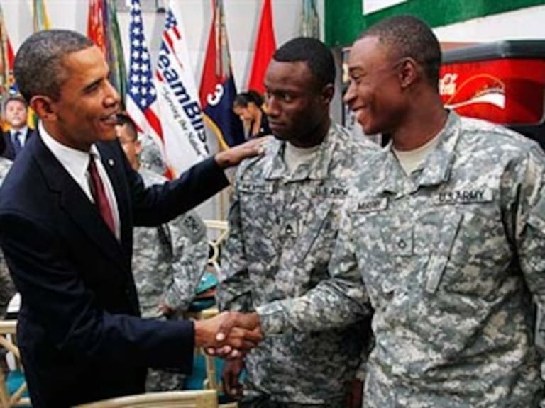 Obama aterriza por sorpresa en Afganistán