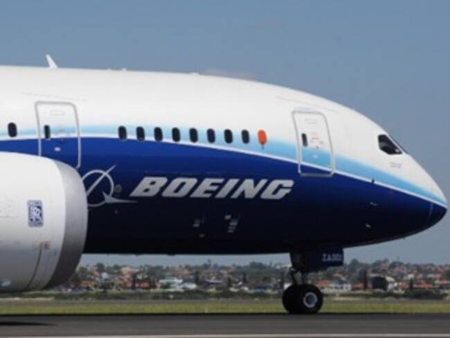 Trabaja Boeing en modificar baterías de aviones Dreamliners: WSJ