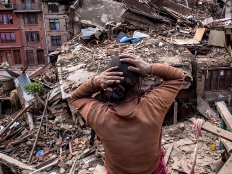 Terremoto en China deja severos daños materiales