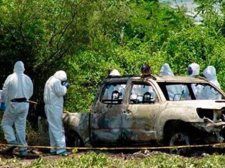 Aparecen 5 cuerpos calcinados en Michoacán
